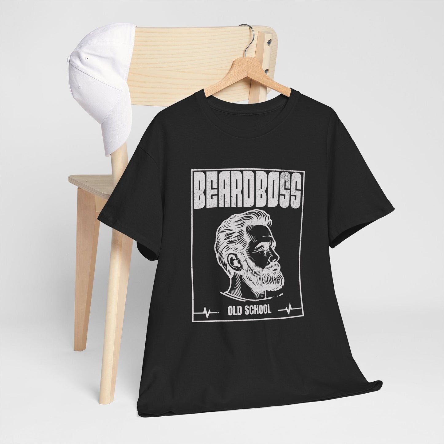 Beardboss – Old School | Humoristisk herre t - skjorte for skjeggelskere - T-Shirt - Iskyns.no