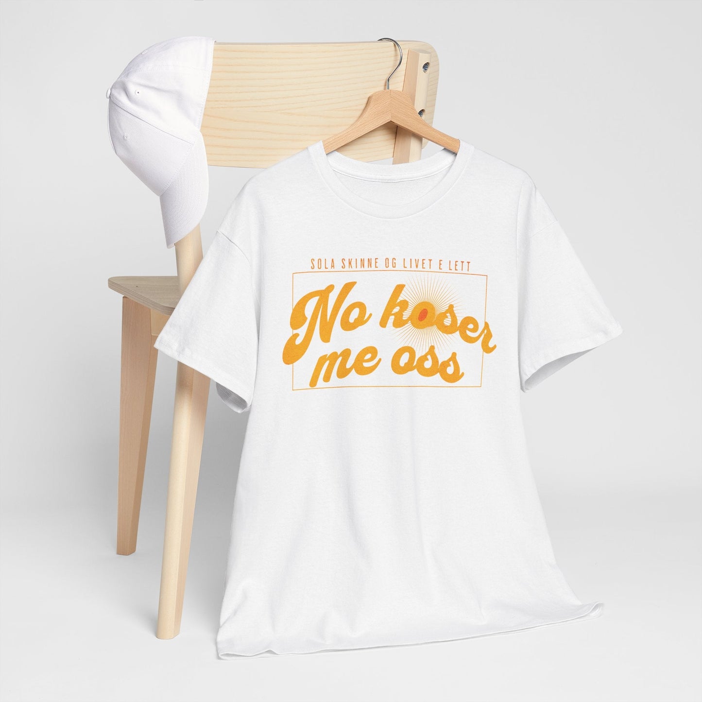 No Koser Me Oss | Unisex t - skjorte med klassisk passform - T-Shirt - Iskyns.no