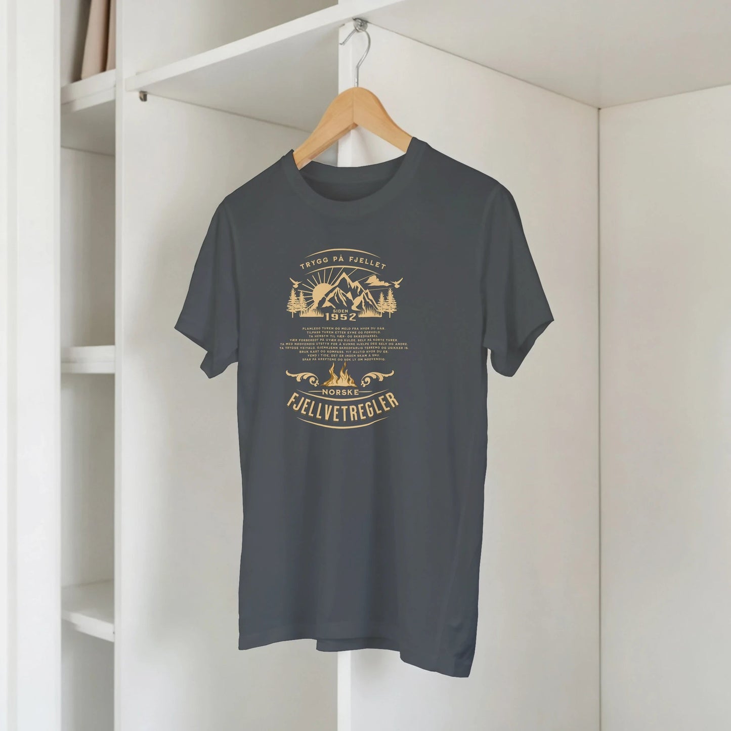 Norske fjellvettregler siden 1957 | Unisex t - skjorte med klassisk passform - Print Material - Iskyns.no