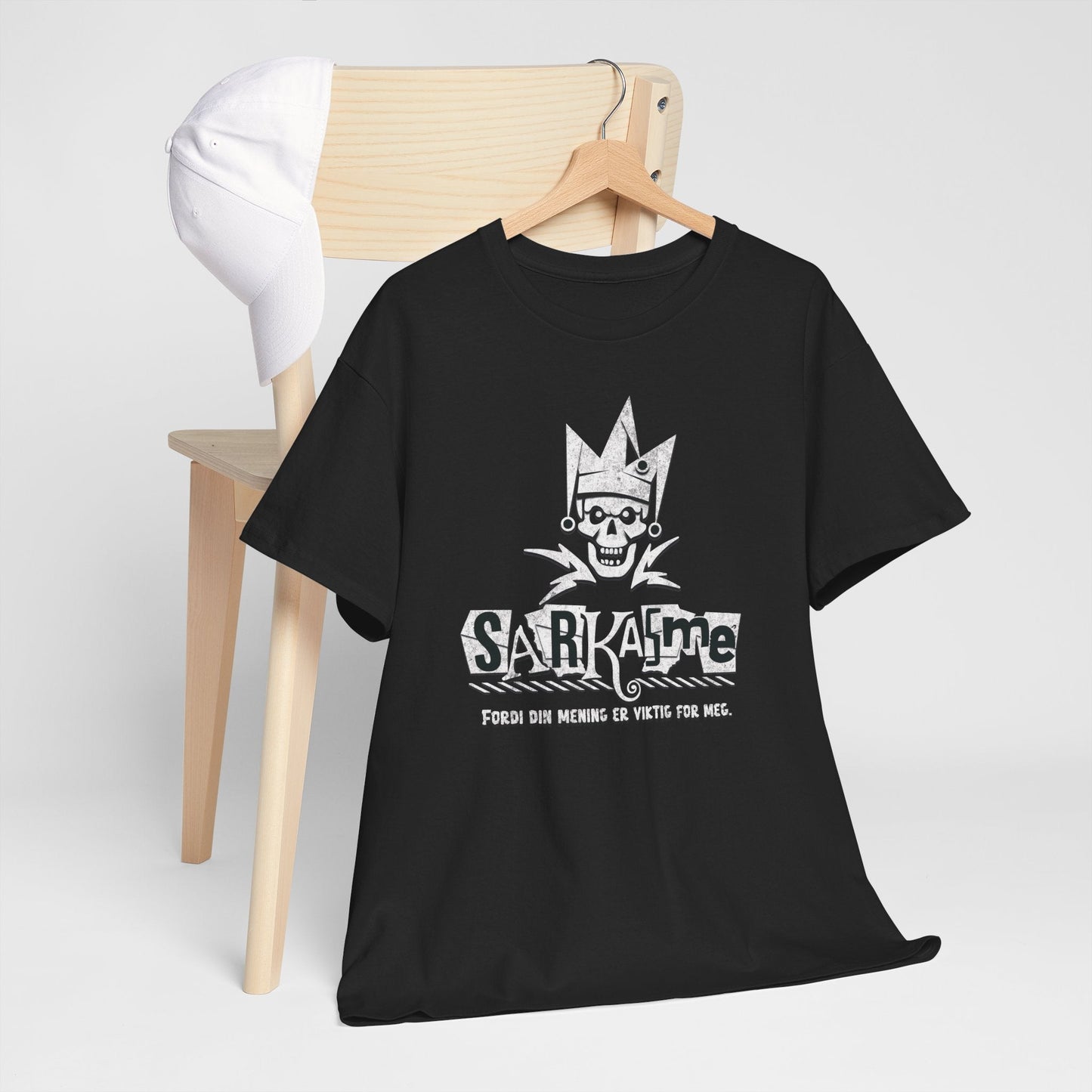 Sarkasme - fordi din mening er viktig for meg | Unisex t - skjorte med klassisk passform - T-Shirt - Iskyns.no