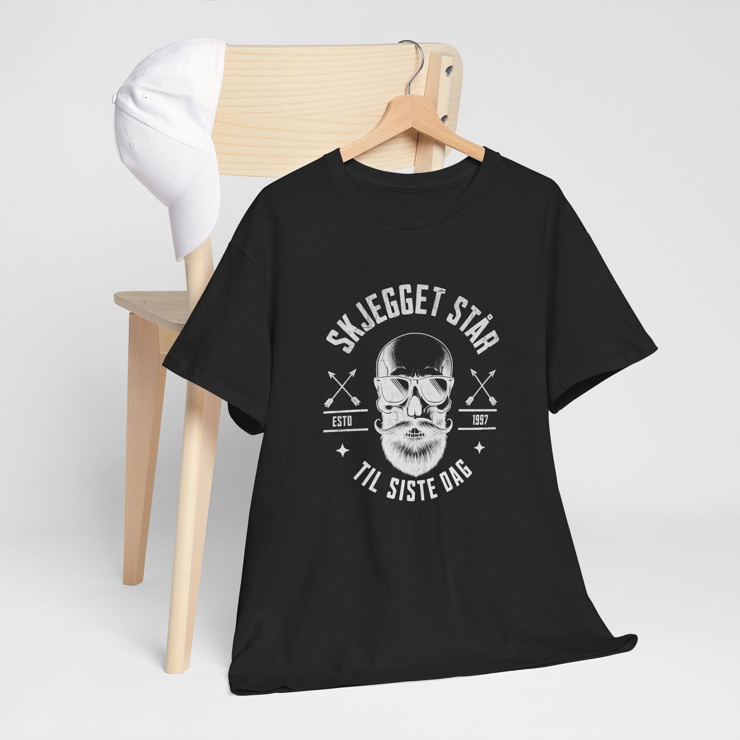 Skjegget står til siste dag | Herre t - skjorte med klassisk passform - T-Shirt - Iskyns.no