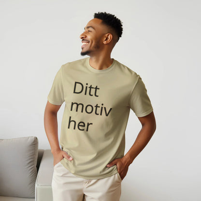 Design din egen t - skjorte| Unisex t - skjorte med klassisk passform - T-Shirt - Iskyns.no