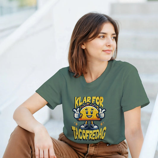 Klar for Tacofredag | Unisex t - skjorte med klassisk passform - Print Material - Iskyns.no