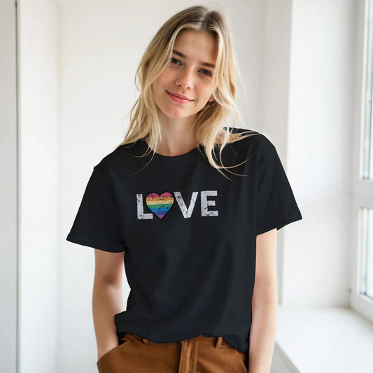 LOVE | Unisex t - skjorte med klassisk passform - Print Material - Iskyns.no