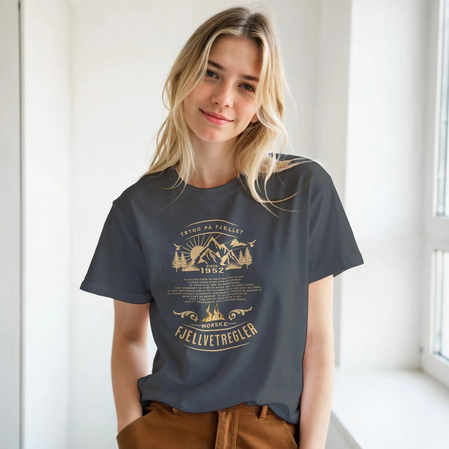 Norske fjellvettregler siden 1957 | Unisex t - skjorte med klassisk passform - Print Material - Iskyns.no