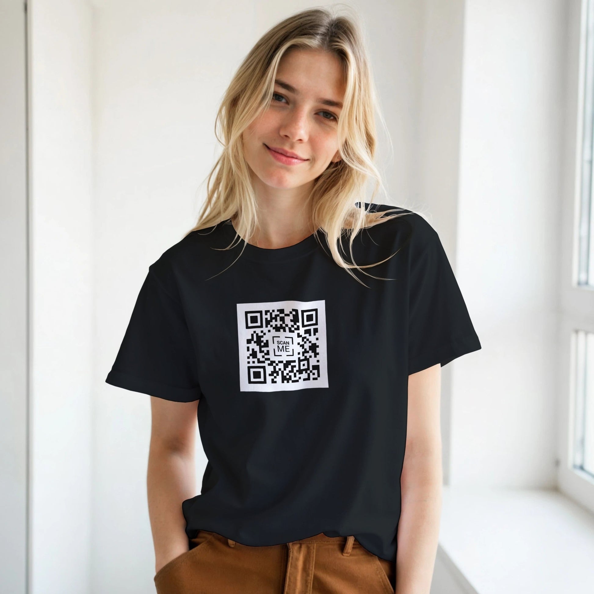 QR - kode | Unisex t - skjorte med klassisk passform - Iskyns.no