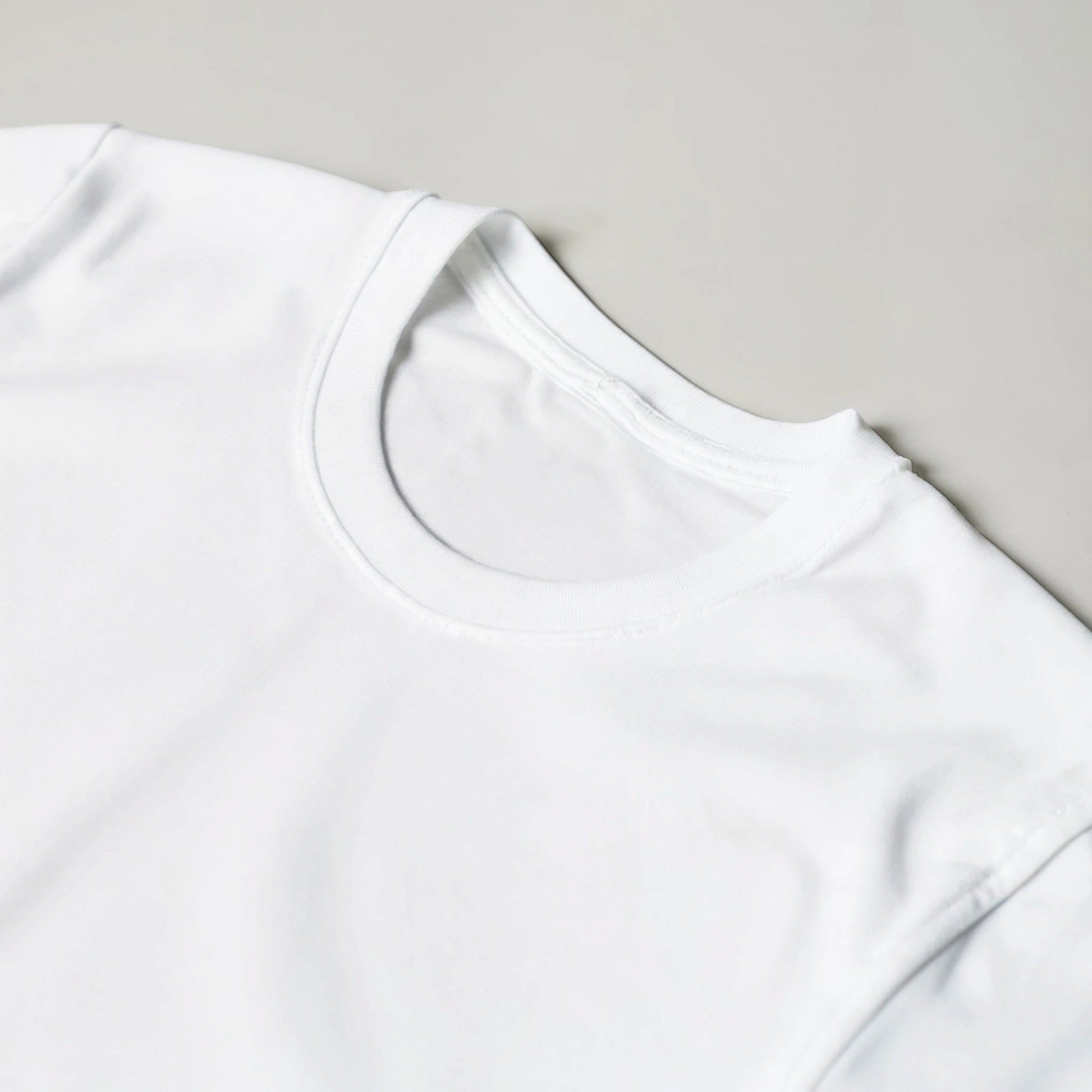 Syden| Unisex t - skjorte med klassisk passform - Print Material - Iskyns.no